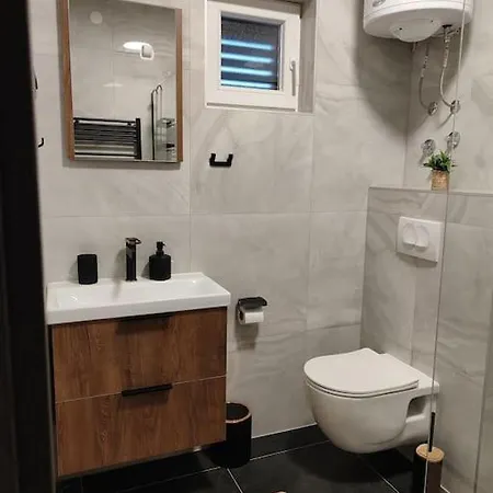 Apartment Apartman S Terasom I Vrtom Trogir