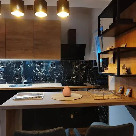 Apartman S Terasom I Vrtom Apartment *